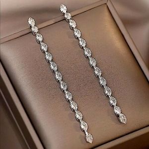 WHITE GOLD ZIRCON DROP DANGLE EARRINGS